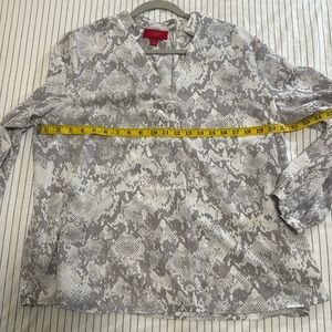 Jennifer Lopez snake, print blouse size extra large